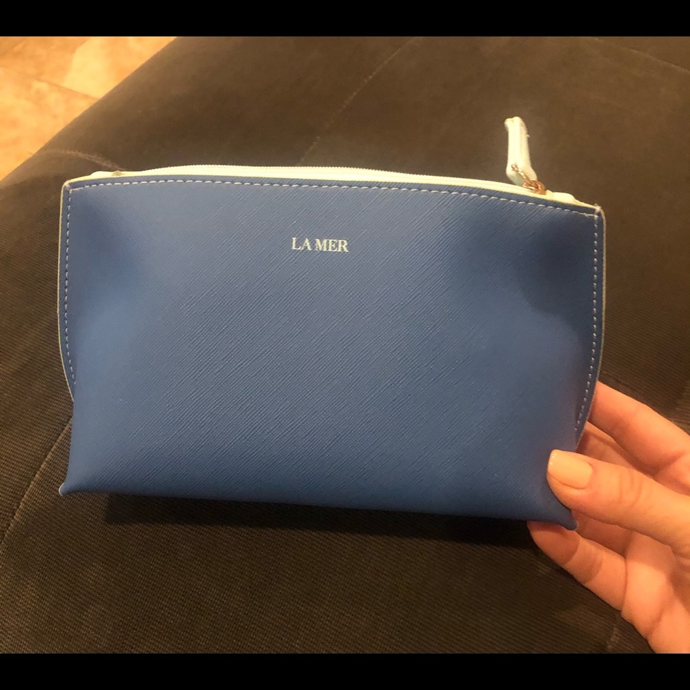 ⛔️SOLD⛔️ 
New la let cosmetic bag